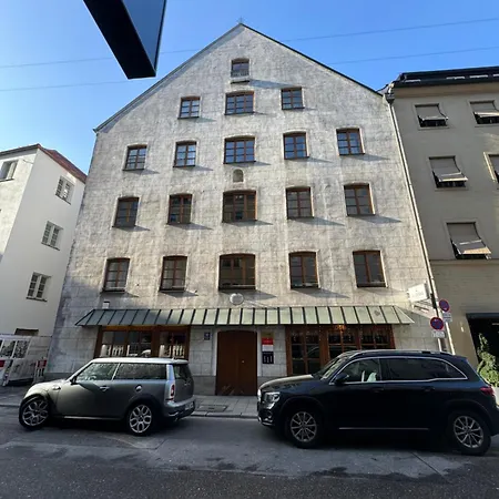 Apartment 1 Bedroom In Munich