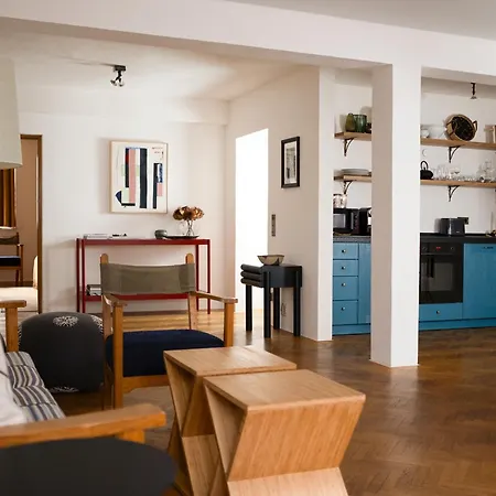 Apartment 1 Bedroom In *