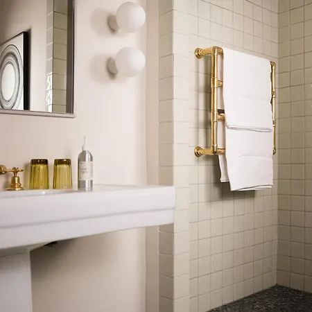 1 Bedroom In *